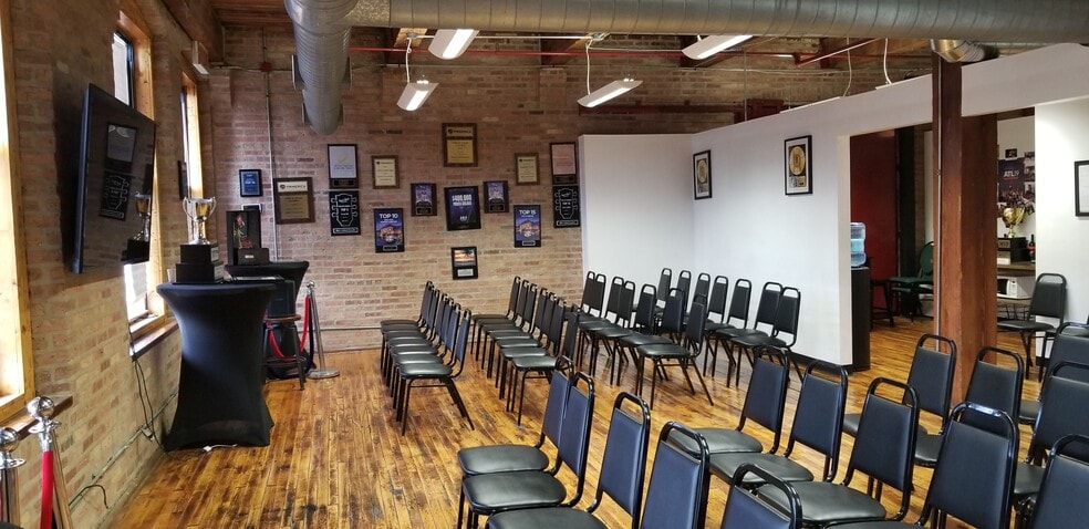 1100 W Cermak Rd, Chicago, IL à louer - Photo intérieure - Image 3 de 31