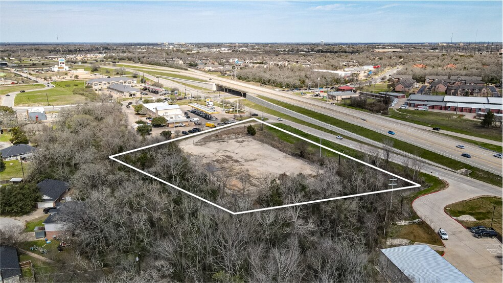 437 N Harvey Mitchell Pky, Bryan, TX à vendre - Photo du bâtiment - Image 2 de 10