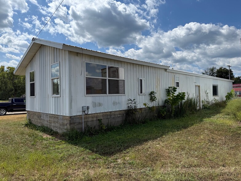 18 Broadway st, Herrick, IL for sale - Building Photo - Image 3 of 16