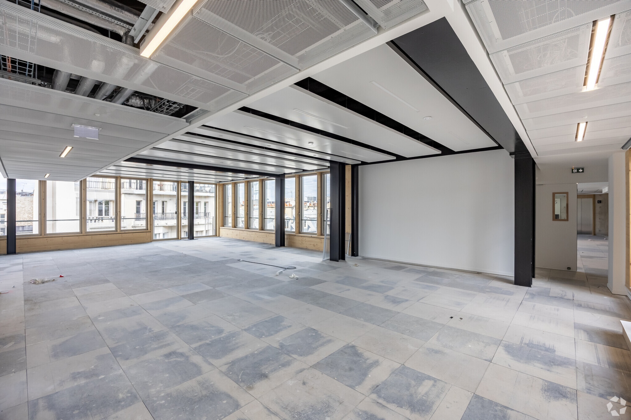 88-90 Rue Cardinet, Paris for lease Interior Photo- Image 1 of 4