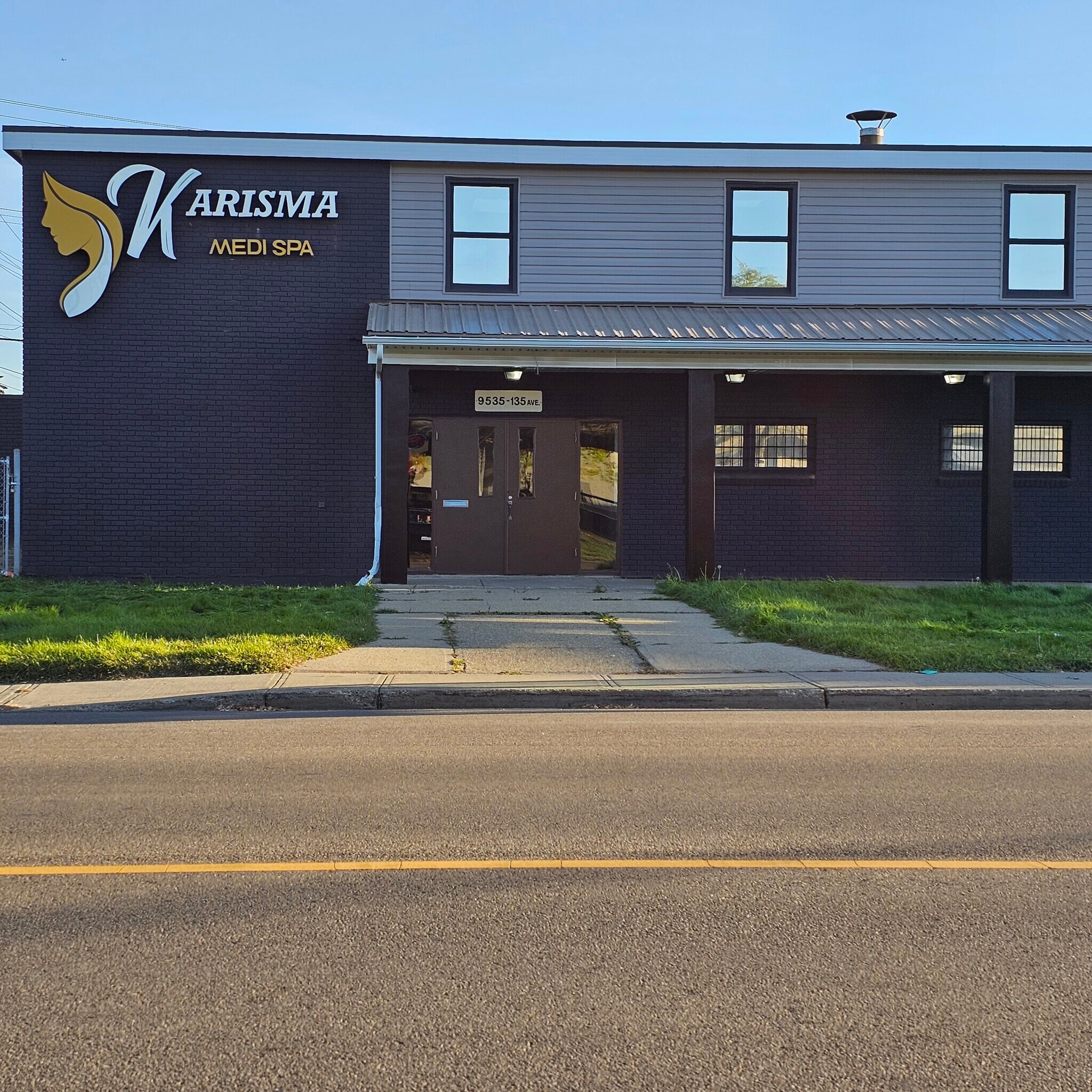 9535 135th Ave NW, Edmonton, AB for sale Building Photo- Image 1 of 1