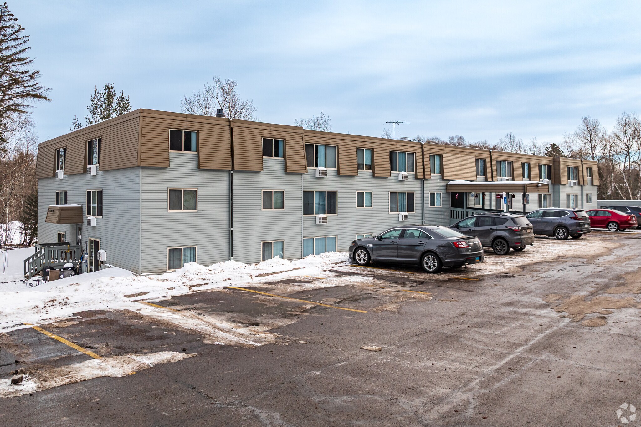 723 Kenwood Ave, Duluth, MN for sale Primary Photo- Image 1 of 23