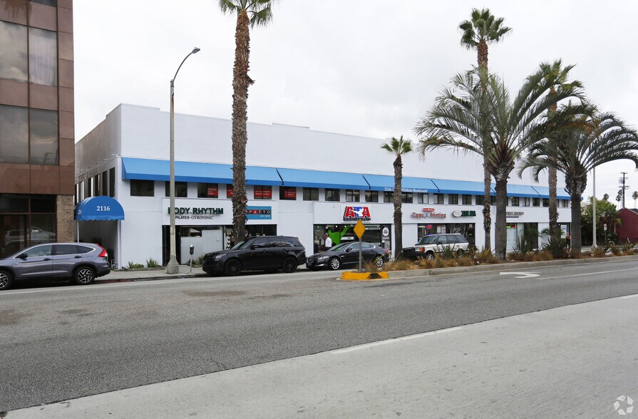 2102-2116 Wilshire Blvd, Santa Monica, CA à louer - Photo du bâtiment - Image 2 de 8