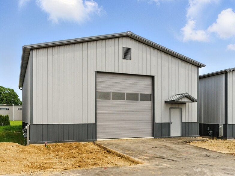 W4838 County Rd RR, Random Lake, WI for sale - Building Photo - Image 3 of 23