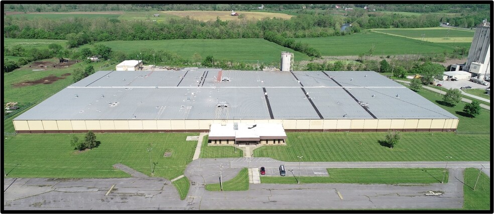 390 Moorfield Industrial Park Rd, Moorefield, WV à vendre - Photo du bâtiment - Image 1 de 1