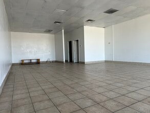 540-610 N Telegraph Rd, Monroe, MI à louer Photo intérieure- Image 2 de 5