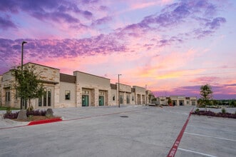 2156 N Lake Forest Dr, McKinney, TX for lease Building Photo- Image 2 of 2