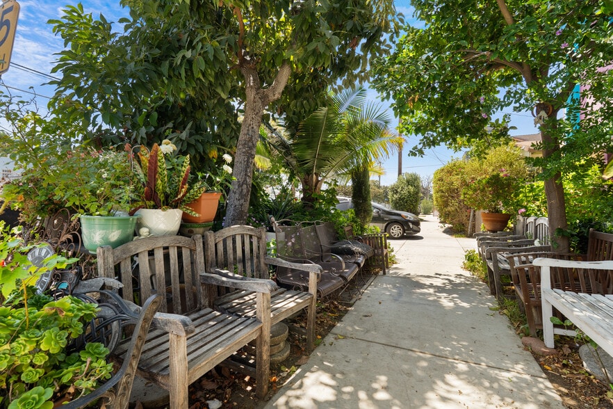 1429 Bates Ave, Los Angeles, CA for sale - Building Photo - Image 3 of 14