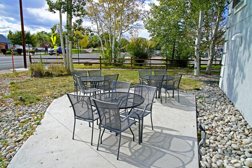 1519 Grande Ave, Monte Vista, CO à vendre - Photo du bâtiment - Image 3 de 24