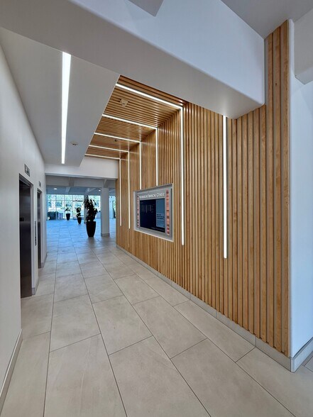 14500 N Northsight Blvd, Scottsdale, AZ à louer - Hall d’entrée - Image 2 de 6