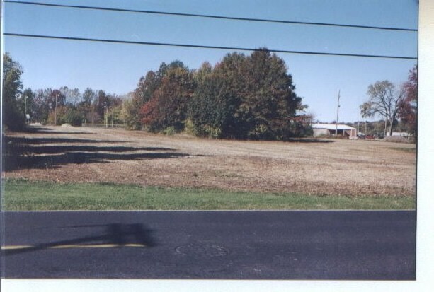 1237 Tendick St, Jacksonville, IL for sale - Primary Photo - Image 1 of 1