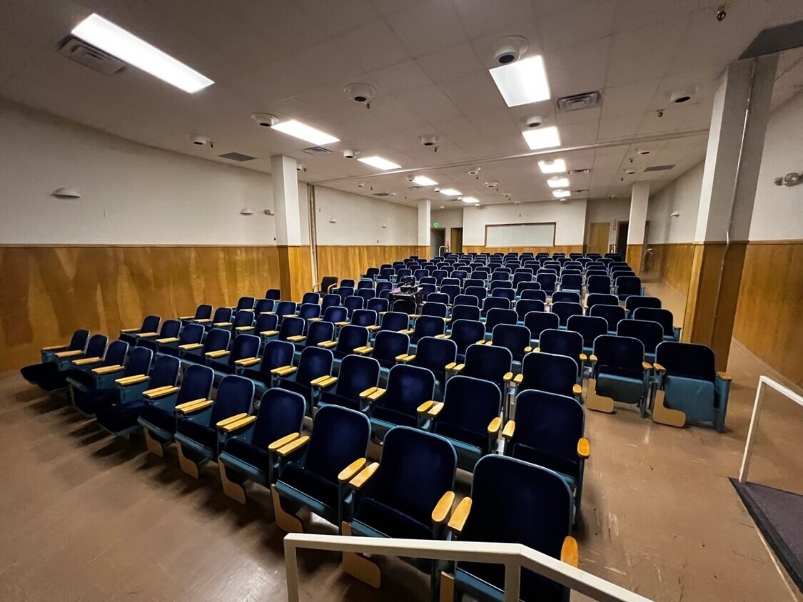 2221 E Bijou St, Colorado Springs, CO for lease Interior Photo- Image 1 of 10