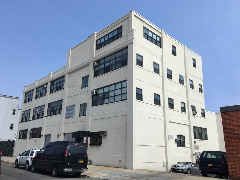 43-49 10th St, Long Island City, NY for sale - Building Photo - Image 1 of 1