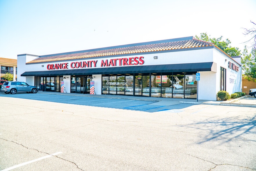 914 E Katella Ave, Orange, CA for sale - Building Photo - Image 2 of 7