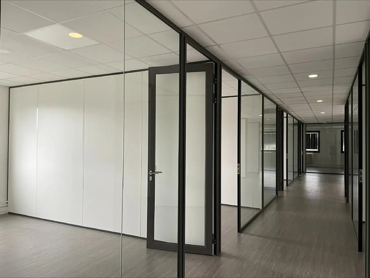 Bureau dans Cergy à louer Photo intérieure- Image 1 de 13