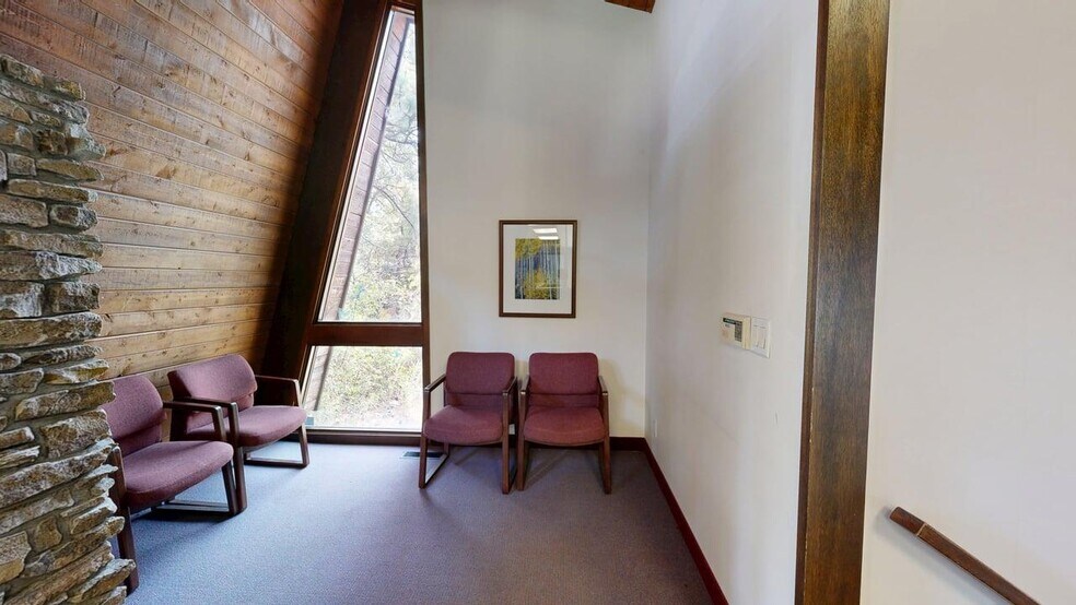 11 E Airport Rd, Billings, MT à vendre - Photo du bâtiment - Image 3 de 54
