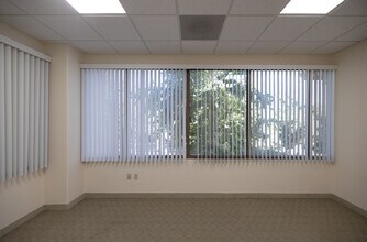 30077 Agoura Ct, Agoura Hills, CA à louer Photo intérieure- Image 1 de 6