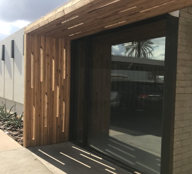 6122 N 7th St, Phoenix, AZ à louer - Photo du bâtiment - Image 2 de 16