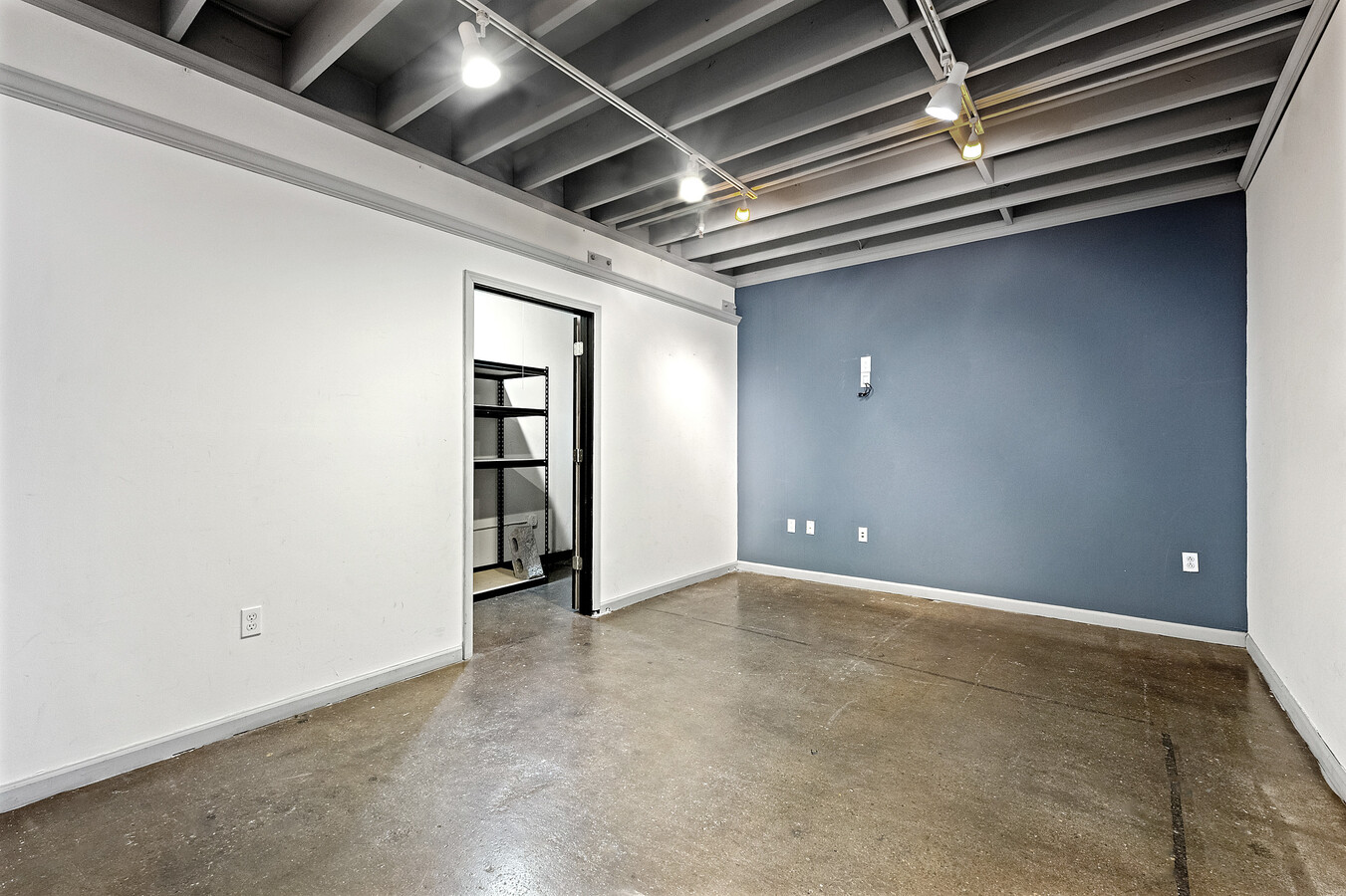 949 W Marietta St NW, Atlanta, GA 30318 - Unit X104 -  - Interior Photo - Image 1 of 25