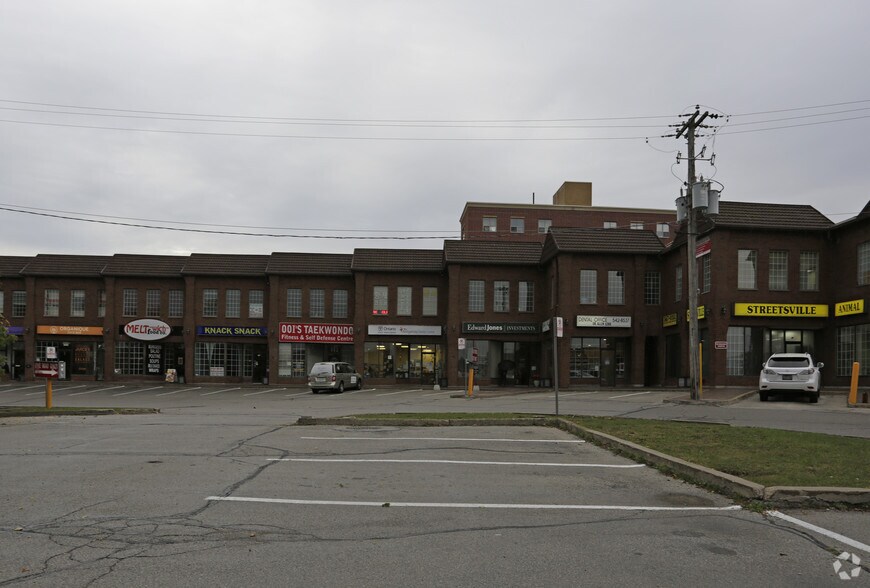 154 Queen St S, Mississauga, ON à vendre - Photo principale - Image 1 de 1