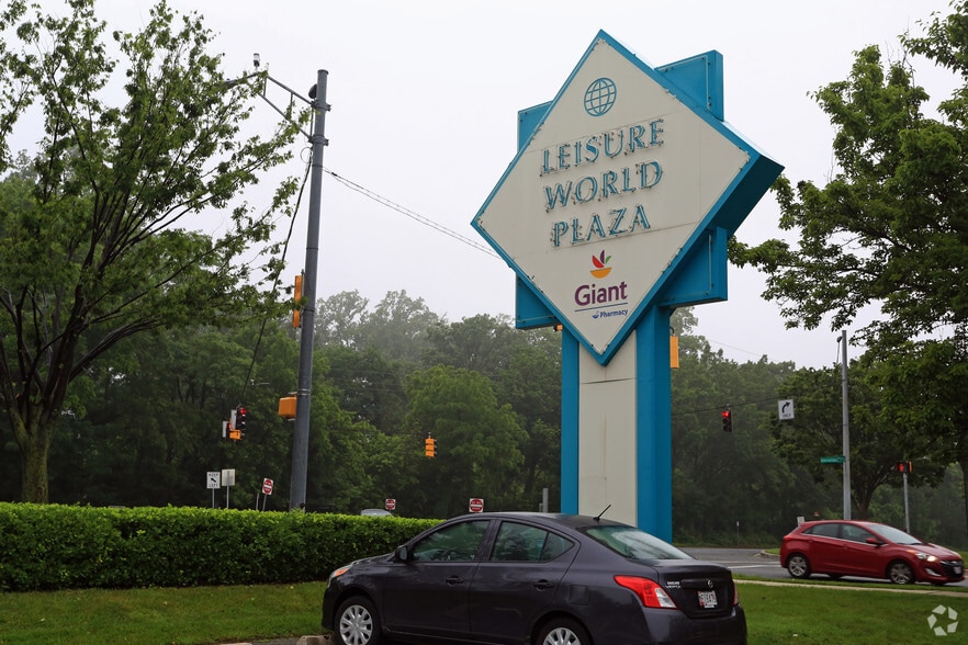 3800-3860 International Dr, Silver Spring, MD à louer - Photo du bâtiment - Image 2 de 6