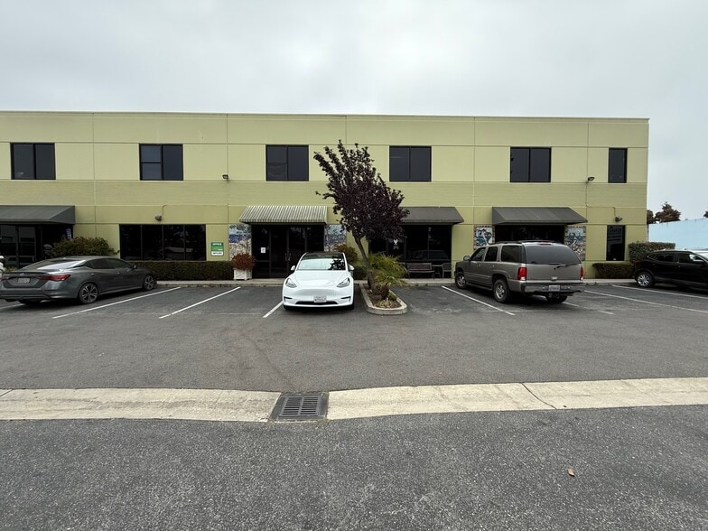 6996 Soquel Ave, Santa Cruz, CA for lease - Primary Photo - Image 1 of 6