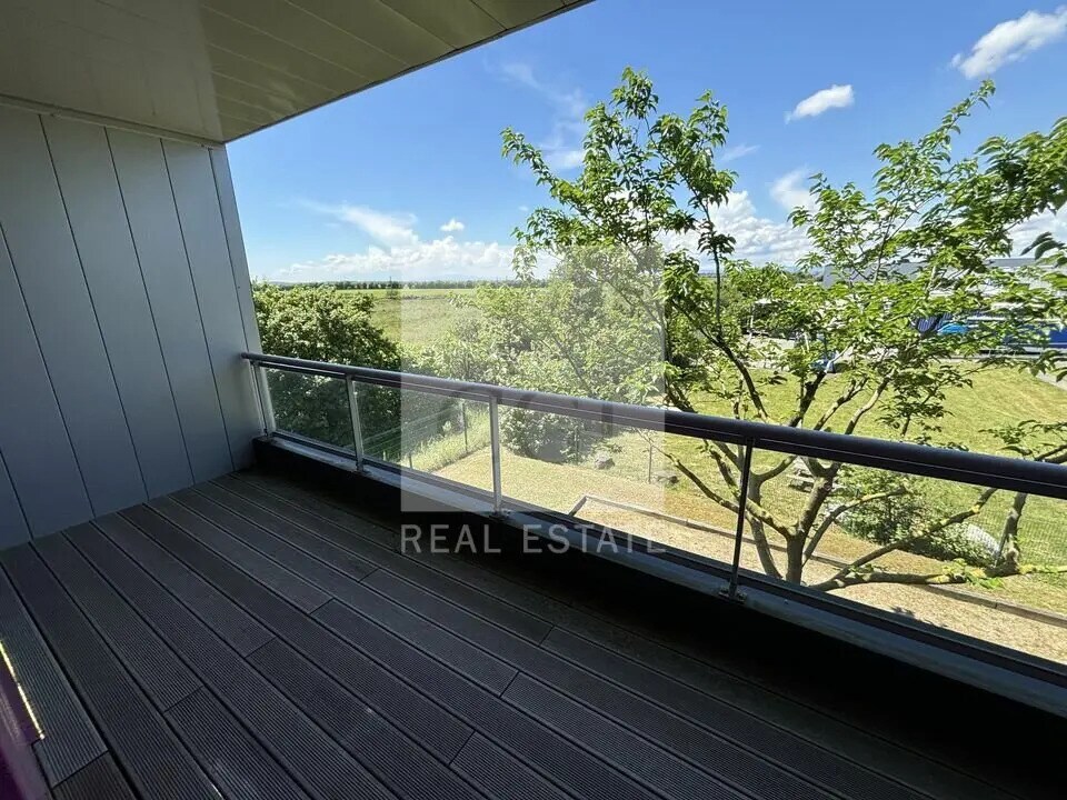 Avenue Satolas Green, Pusignan for lease Building Photo- Image 1 of 11