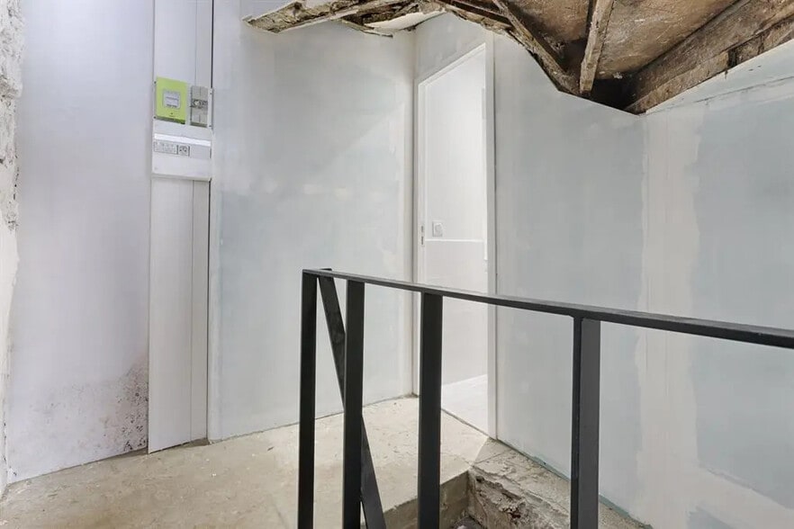 235 Rue De Charenton, Paris for lease - Building Photo - Image 2 of 7