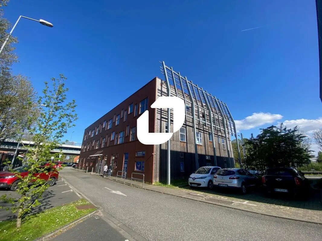 64 Avenue Alfred Lefrançois, Tourcoing for lease Building Photo- Image 1 of 5