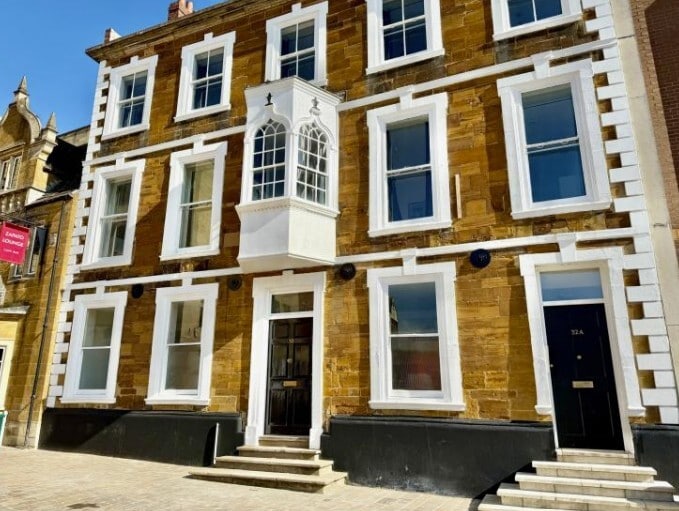 32 Market Sq, Northampton à louer Photo du bâtiment- Image 1 de 7