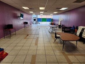 12125 S Highway 6, Fresno, TX à louer Photo du bâtiment- Image 2 de 3