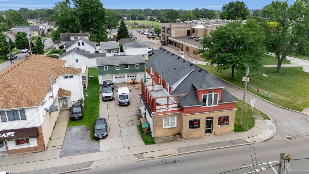2519 William St, Buffalo, NY à vendre - Photo du bâtiment - Image 2 de 16