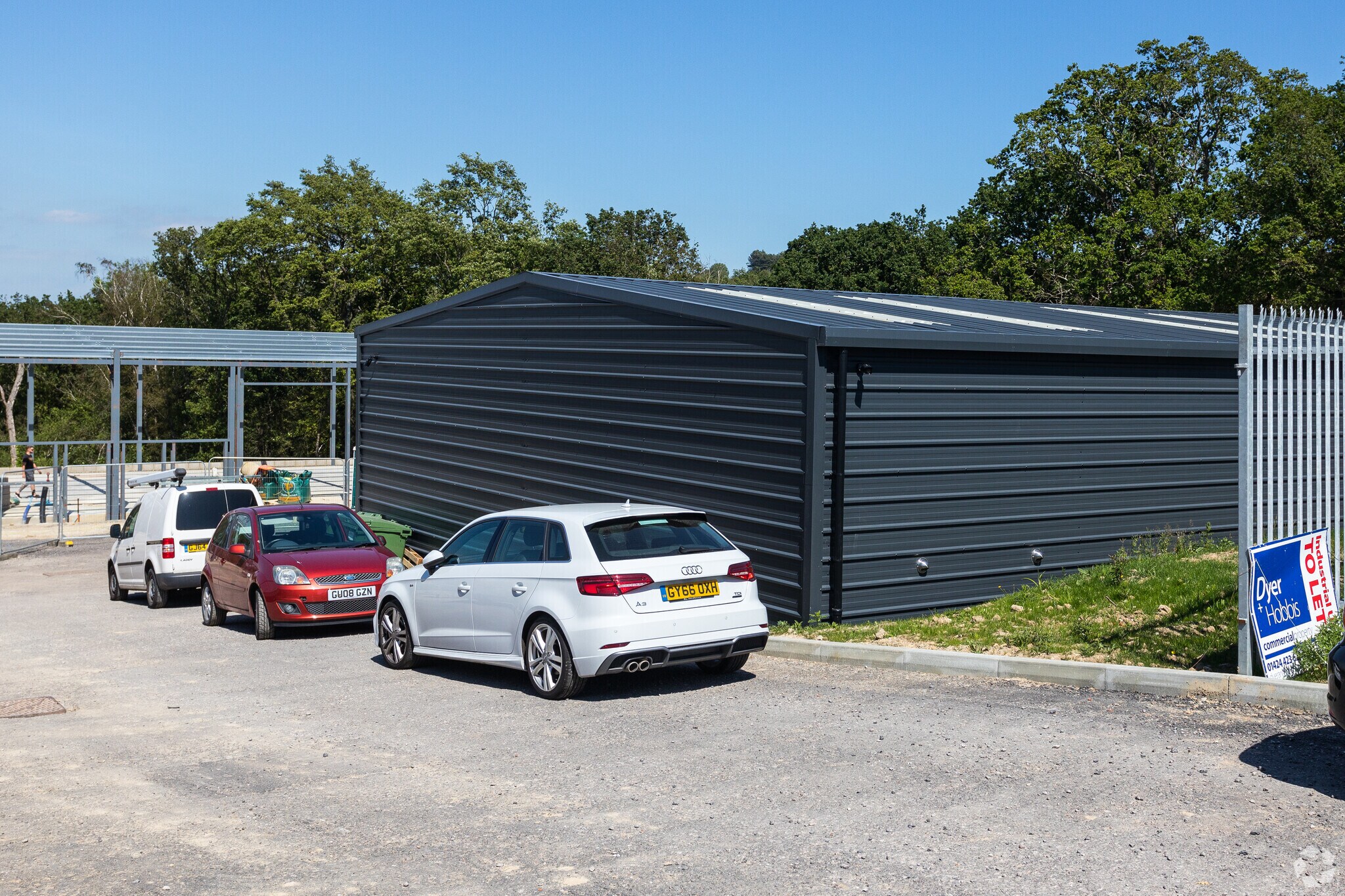 Burgess Rd, Hastings à louer Photo principale- Image 1 de 2