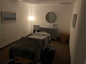 1799 W Oakland Park Blvd, Oakland Park, FL for lease Interior Photo- Image 1 of 2