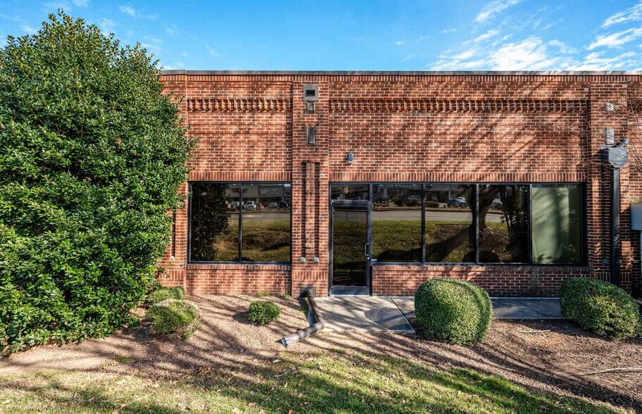 4210 N Roxboro Rd, Durham, NC for sale - Building Photo - Image 2 of 42
