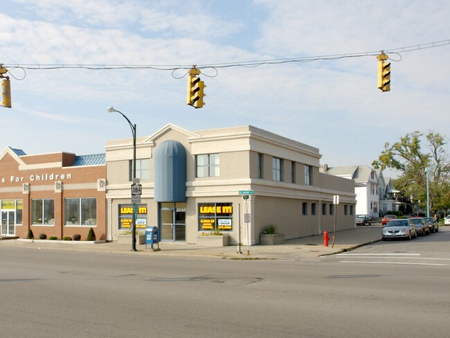 Plus de détails pour 2556 Delaware Ave, Buffalo, NY - Bureau à vendre