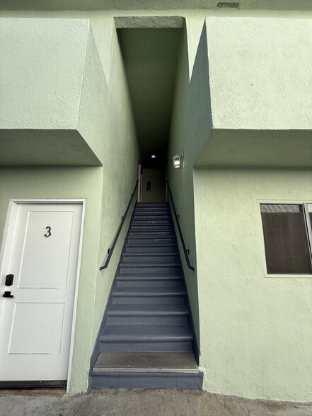 726 N Alfred St, West Hollywood, CA for sale - Building Photo - Image 2 of 26