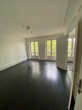 10 Place De La Bastille, Paris for lease Interior Photo- Image 2 of 5