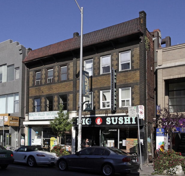 390 Bloor St W, Toronto, ON à louer - Photo du bâtiment - Image 2 de 2