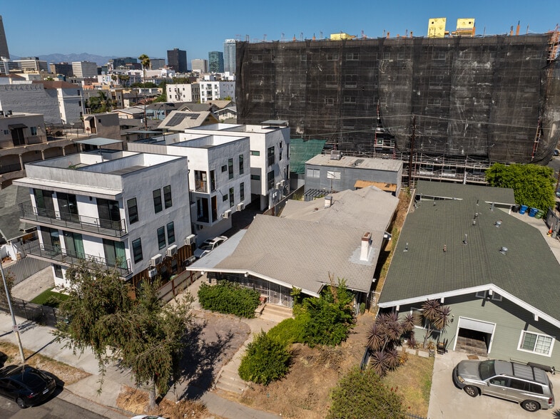 932 S Harvard Blvd, Los Angeles, CA for sale - Building Photo - Image 3 of 7