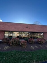 103-105 Carpenter Dr, Sterling, VA for lease Building Photo- Image 1 of 3
