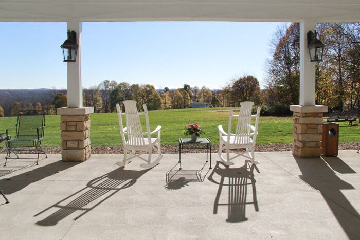 14707 S Cheshire St, Burton, OH à vendre - Photo du bâtiment - Image 2 de 25