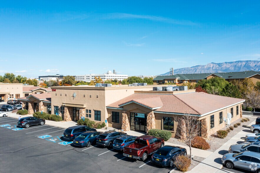 2240 Grande SE, Rio Rancho, NM à vendre - Photo principale - Image 1 de 1