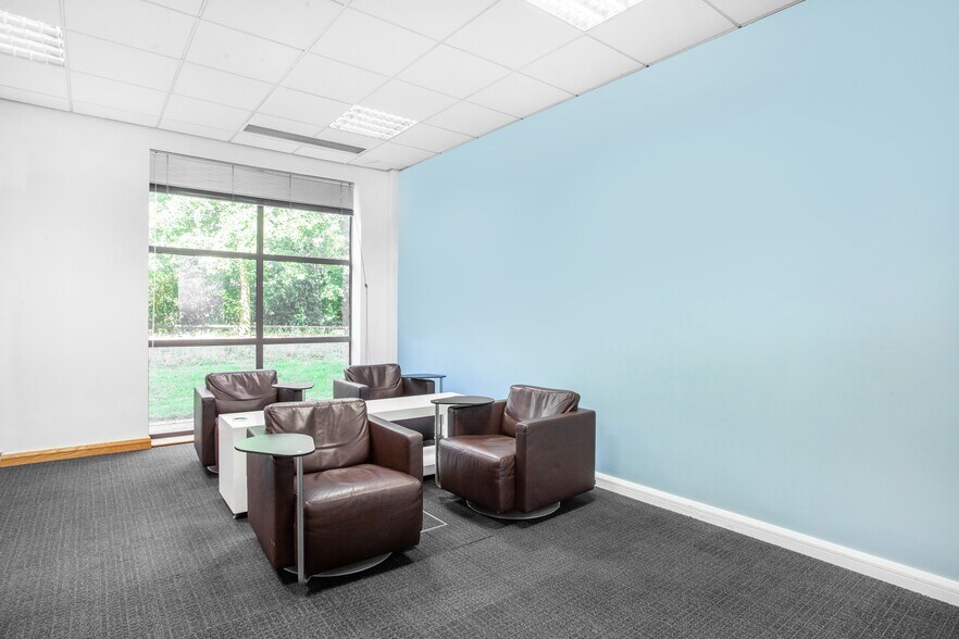 Central Blvd, Solihull à louer - Photo intérieure - Image 2 de 10