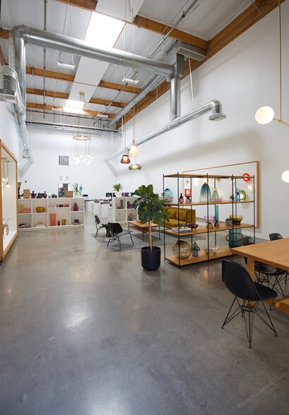 105 W North St, Healdsburg, CA for lease - Building Photo - Image 1 of 9