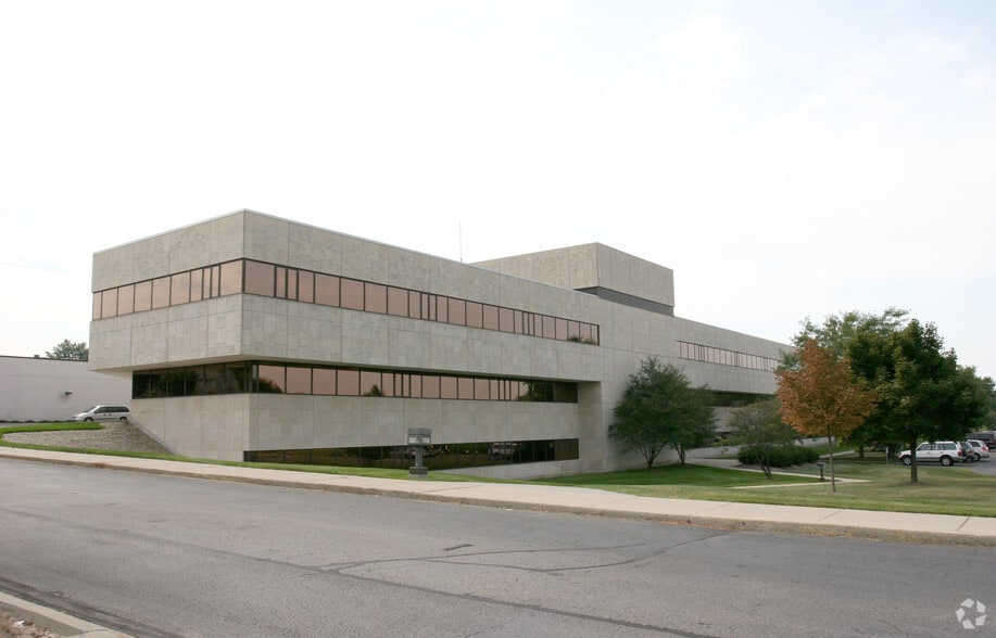 302 N Walbridge Ave, Madison, WI à vendre - Photo du bâtiment - Image 1 de 10