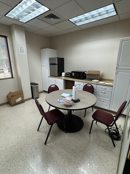 6500 E Hampden Ave, Denver, CO à vendre - Photo du bâtiment - Image 2 de 31