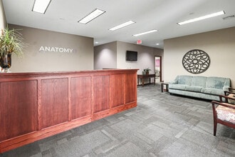 411 SE 9th St, Pella, IA à louer Photo intérieure- Image 1 de 19