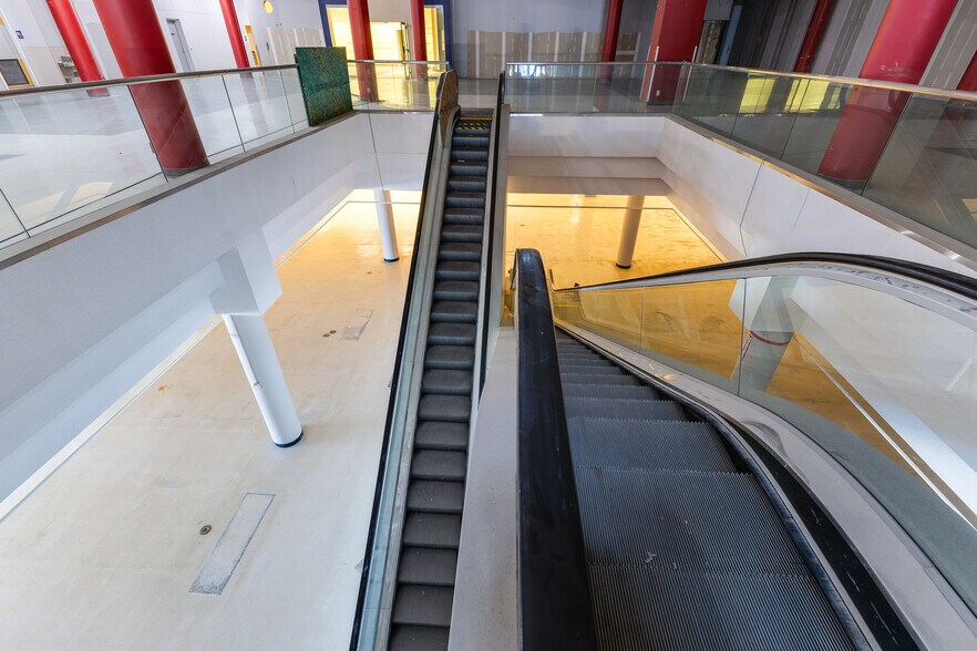 2700 Miamisburg Centerville Rd, Dayton, OH à louer - Photo du bâtiment - Image 2 de 17