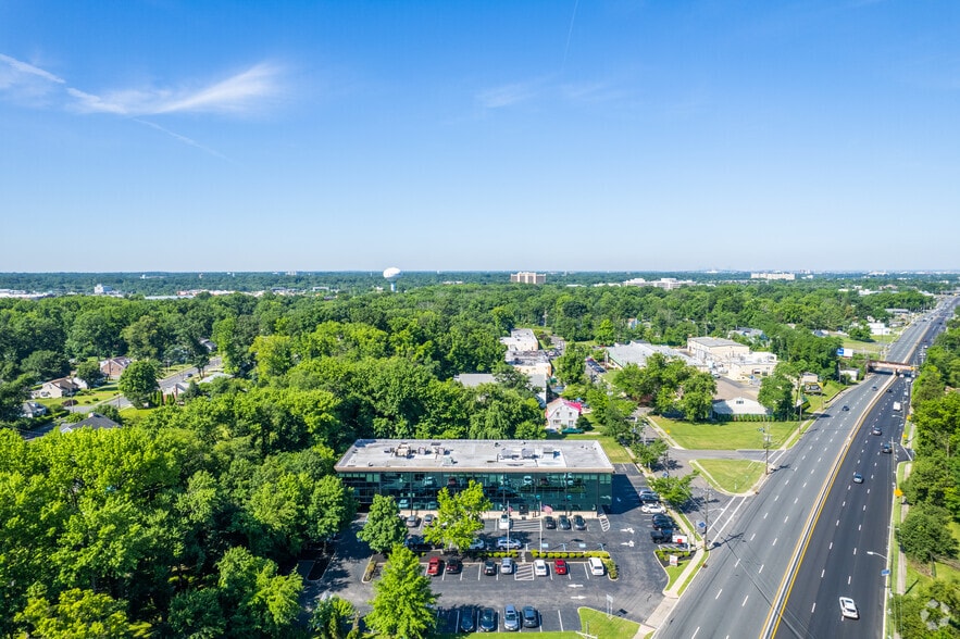 523 Hollywood Ave, Cherry Hill, NJ for lease - Aerial - Image 3 of 11